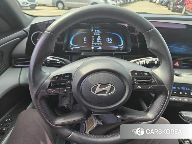 Hyundai The New Avante (CN7) 2023 Белый из Кореи, фото 2