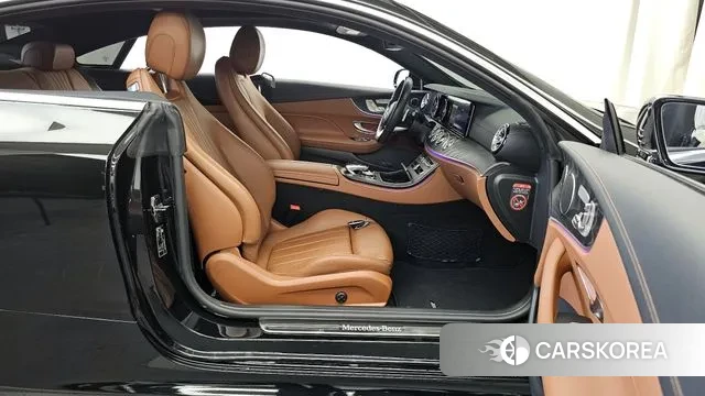 Mercedes-Benz E-Class W213 2019 Черный из Кореи, фото 2