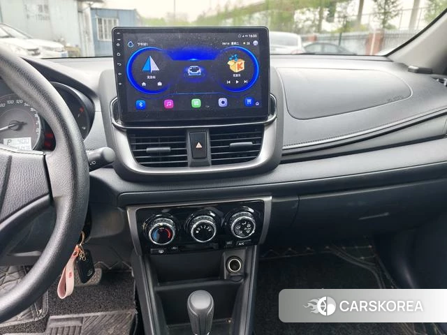 Toyota Yaris L 2021 Белый из Китая, фото 2