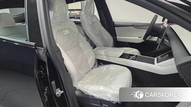 Tesla Model Y 2026 Черный из Кореи, фото 2