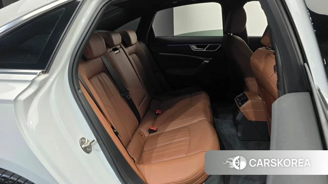Audi A6 (C8) 2023 Белый из Кореи, фото 2