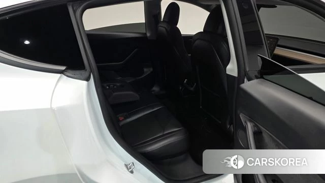 Tesla Model Y 2022 Белый из Кореи, фото 2