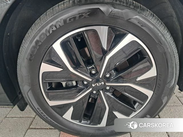 Kia EV6 2022 Серебристо-серый из Кореи, фото 2