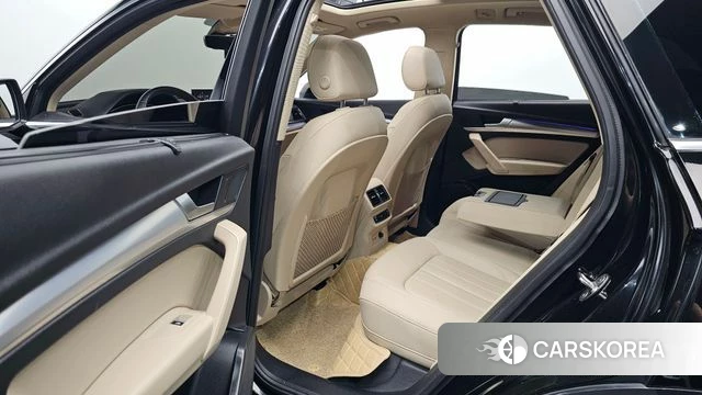 Audi Q5 (FY) 2022 Черный из Кореи, фото 2