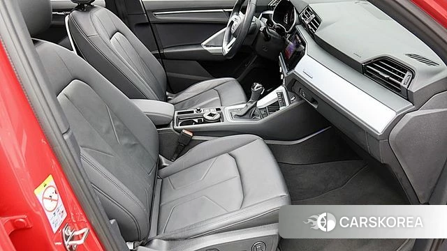 Audi Q3 (F3) 2020 Красный из Кореи, фото 2