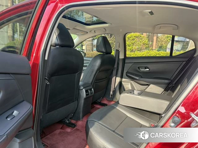 Nissan Sylphy 2020 Красный из Китая, фото 2
