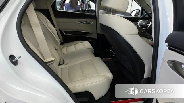 Genesis GV70 2022 Белый из Кореи, фото 2