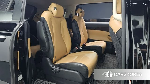 Kia Carnival 4th generation 2022 Черный из Кореи, фото 2
