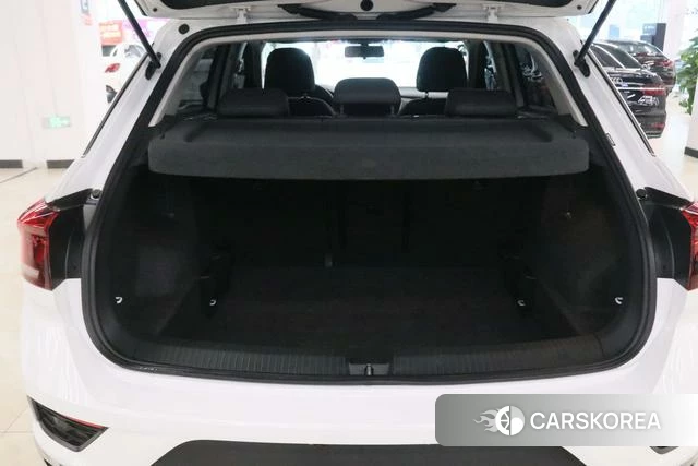 Volkswagen T-Roc 2021 Белый из Китая, фото 2