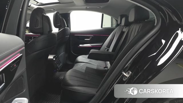 Mercedes-Benz E-Class W214 2025 Черный из Кореи, фото 2