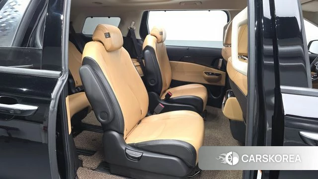 Kia Carnival 4th generation 2021 Черный из Кореи, фото 2