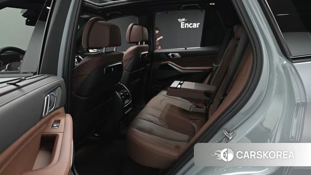 BMW X5 (G05) 2024 Серебристо-серый из Кореи, фото 2