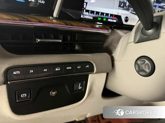 Cadillac Escalade 5th Generation 2022 Черный из Кореи, фото 2