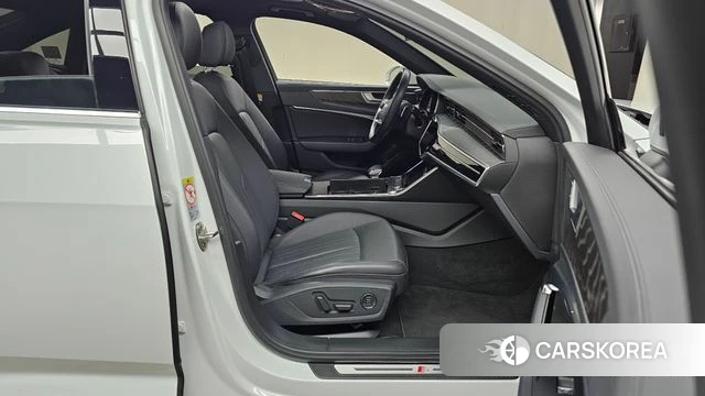 Audi A6 (C8) 2021 Белый из Кореи, фото 2