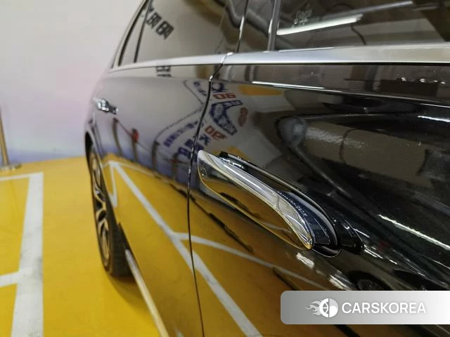 Mercedes-Benz S-Class 2024 Черный из Китая, фото 2