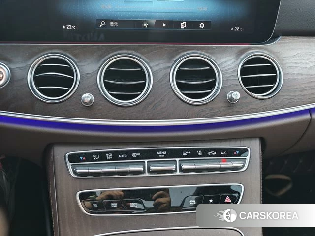 Mercedes-Benz E-Class 2022 Черный из Китая, фото 2