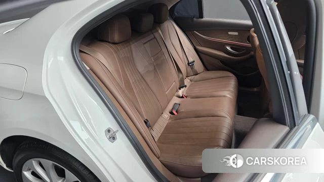 Mercedes-Benz E-Class W213 2020 Белый из Кореи, фото 3