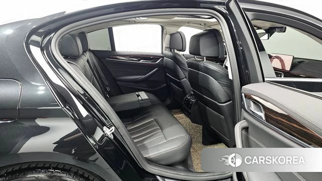 BMW 5 Series (G30) 2020 Черный из Кореи, фото 2