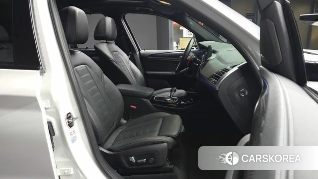 BMW X3 (G01) 2021 Белый из Кореи, фото 2