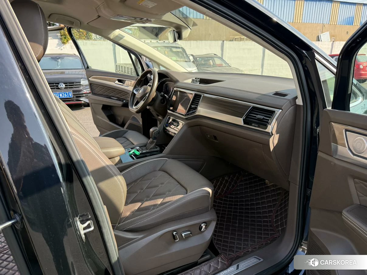Volkswagen Viloran 2020 Черный из Китая, фото 2