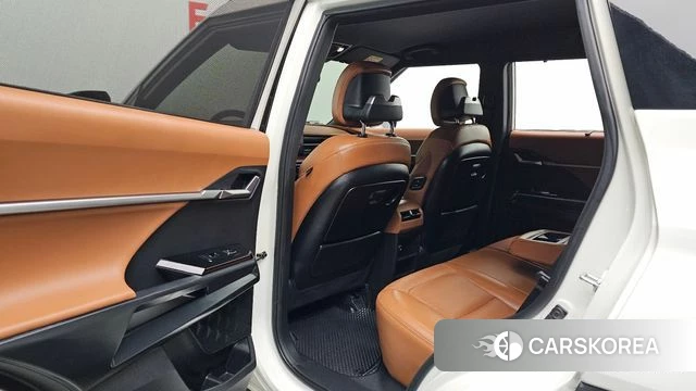 Ssangyong Torres EVX 2024 Белый из Кореи, фото 2