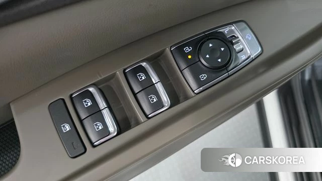 Kia The New Carnival 4th Generation 2025 Белый из Кореи, фото 2