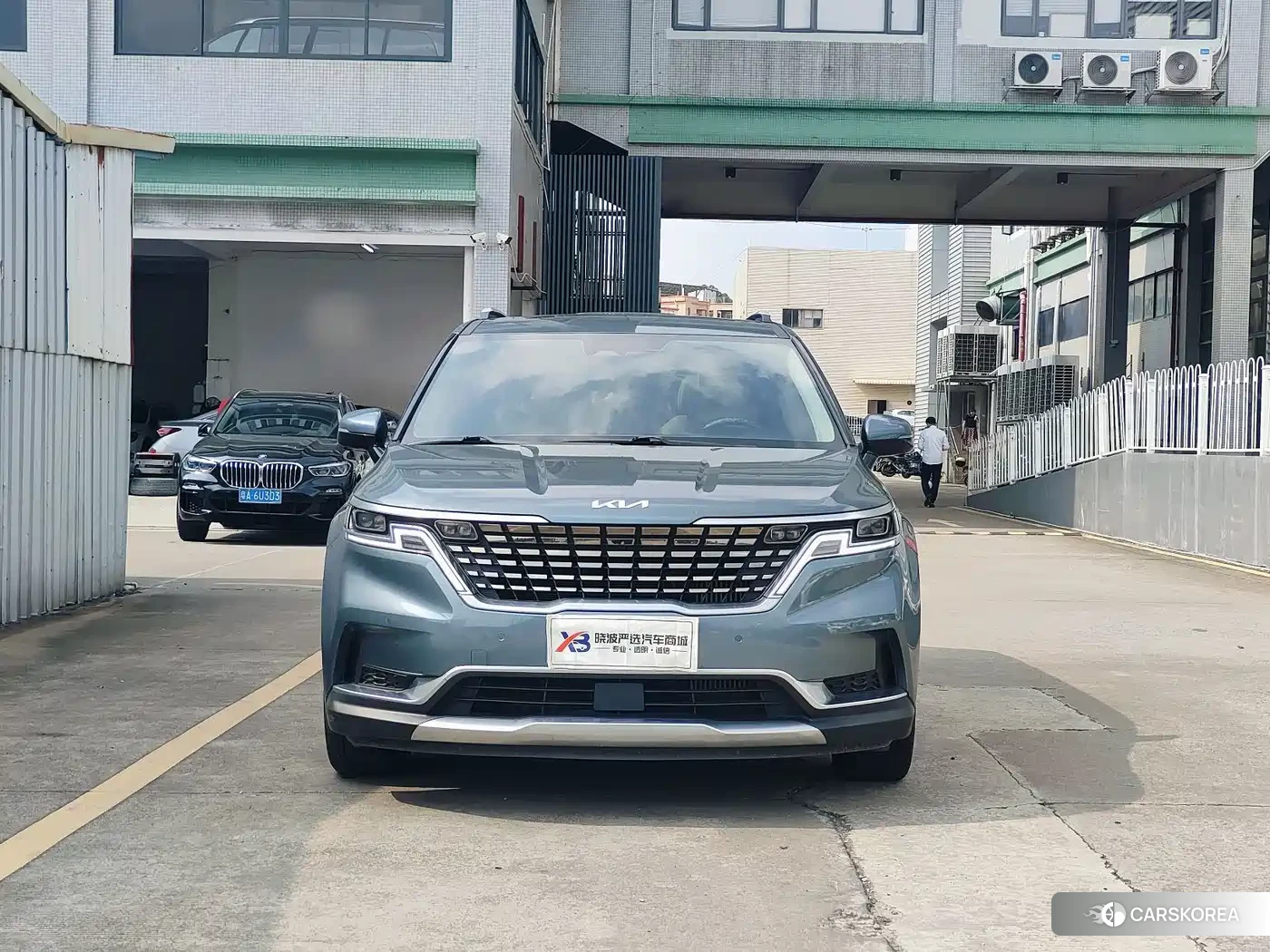 Kia Carnival 2023 Синий из Китая, фото 2