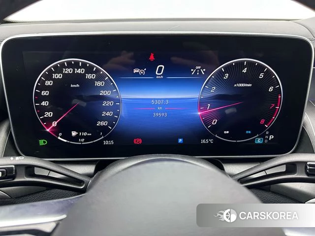Mercedes-Benz GLC 2023 Белый из Китая, фото 2