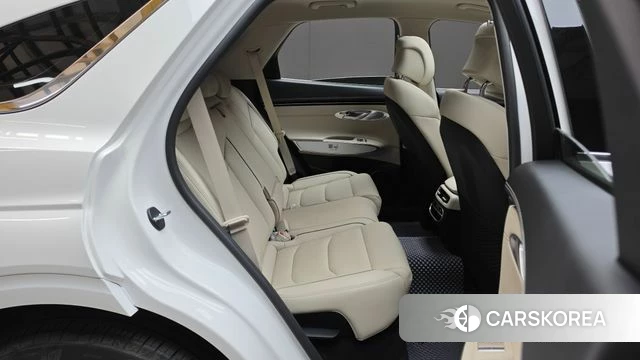 Genesis GV70 2023 Белый из Кореи, фото 2