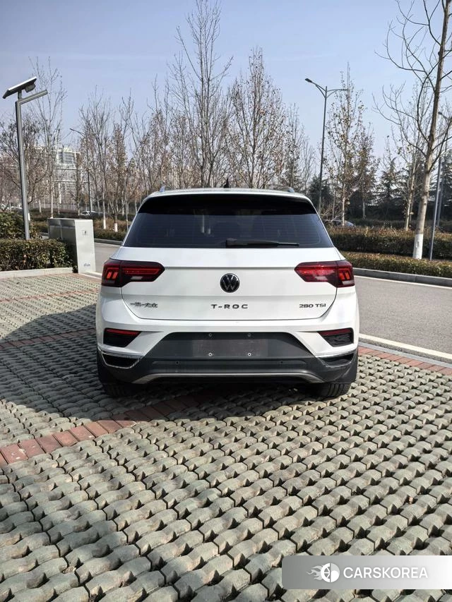 Volkswagen T-Roc 2021 Белый из Китая, фото 2