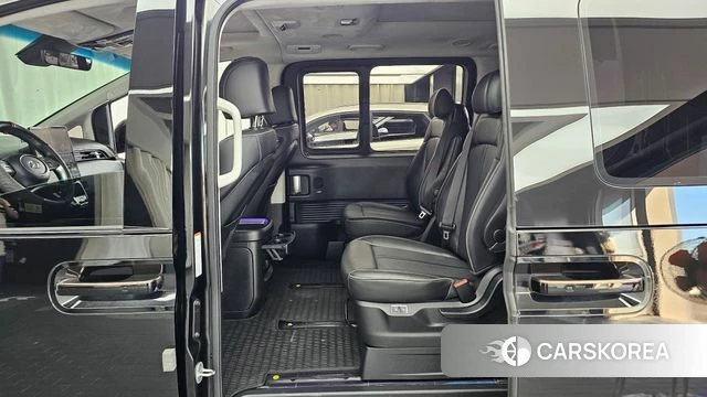 Hyundai Staria 2023 Черный из Кореи, фото 2