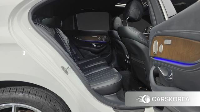 Mercedes-Benz E-Class W213 2022 Белый из Кореи, фото 2