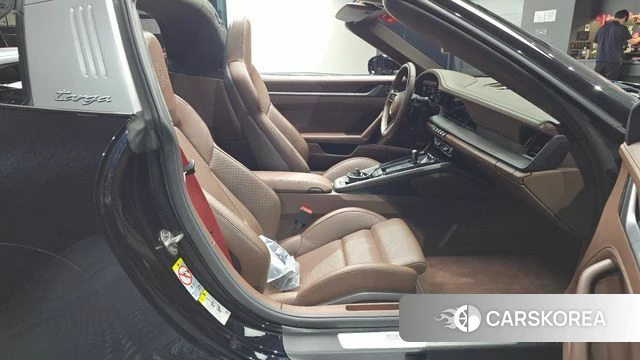 Porsche 911(992) 2024 Черный из Кореи, фото 2