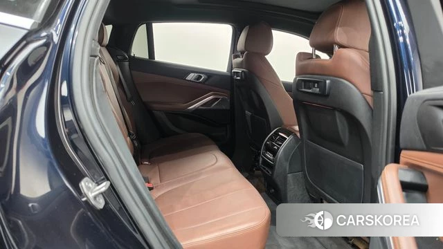 BMW X6 (G06) 2021 Черный из Кореи, фото 2