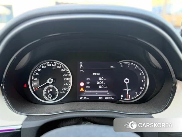 Genesis GV70 2022 Белый из Кореи, фото 2