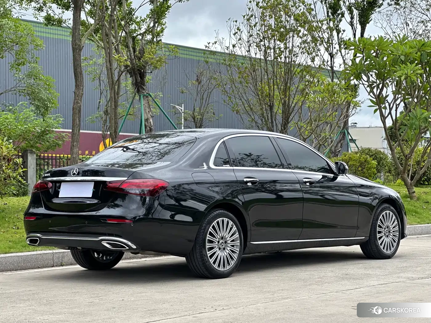 Mercedes-Benz E-Class 2022 Черный из Китая, фото 2