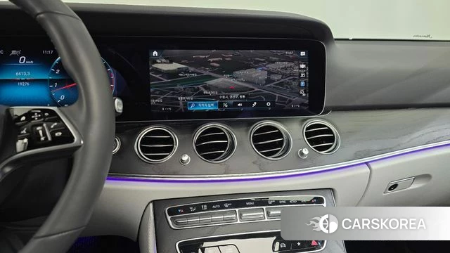 Mercedes-Benz E-Class W213 2022 Белый из Кореи, фото 2