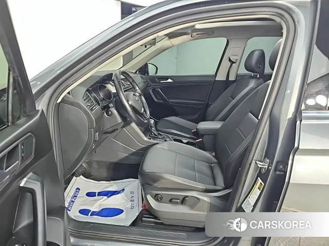 Volkswagen Tiguan Allspace 2019 Серый из Кореи, фото 2