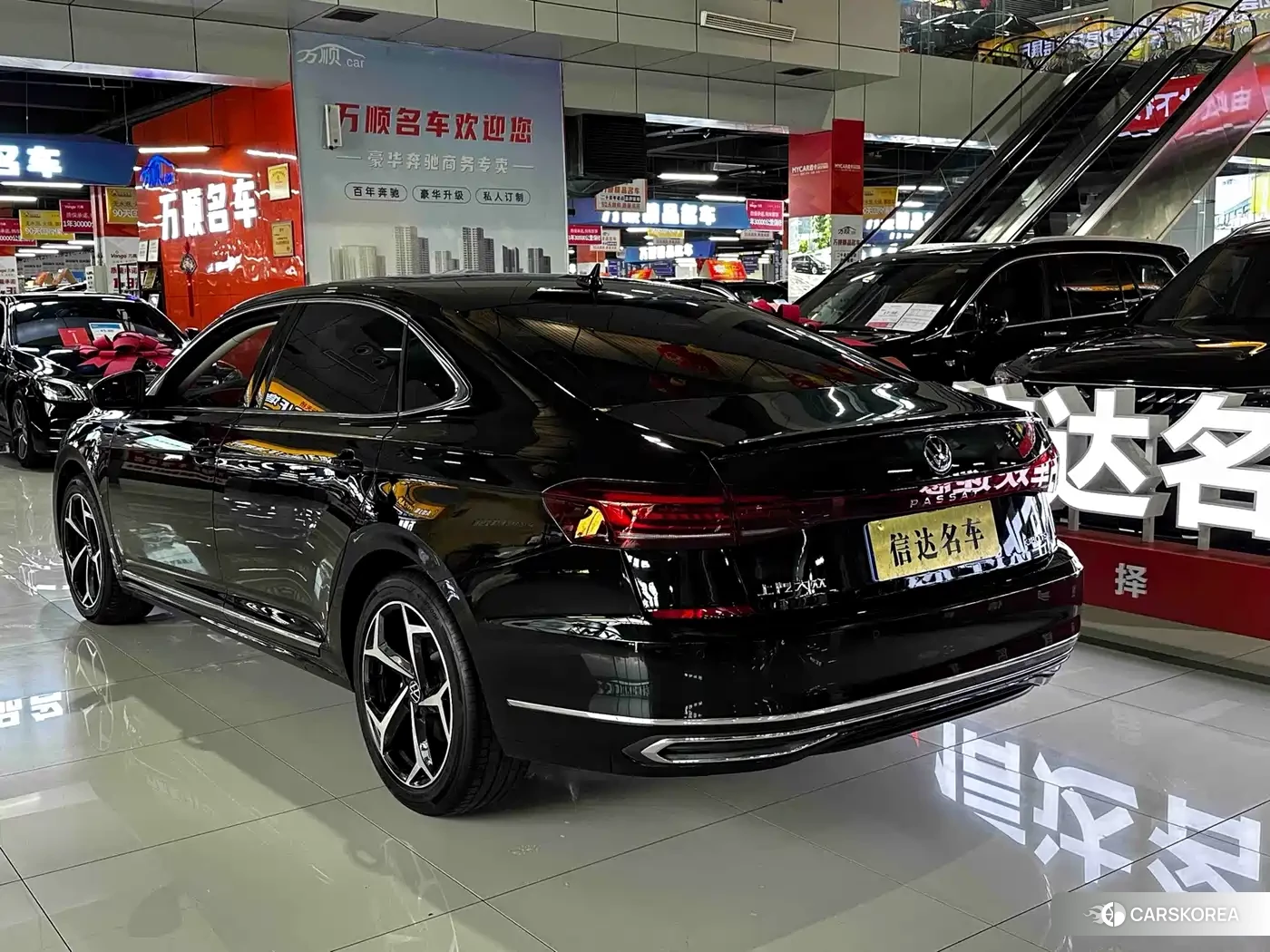 Volkswagen Passat 2026 Черный из Китая, фото 2