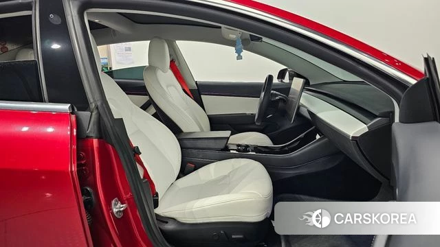 Tesla Model 3 2020 Красный из Кореи, фото 2