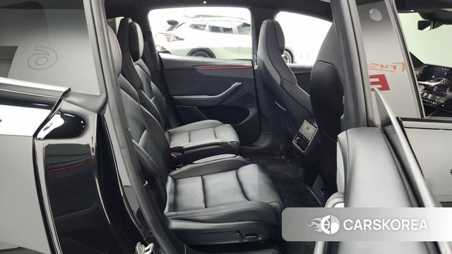 Tesla Model Y 2026 Черный из Кореи, фото 2