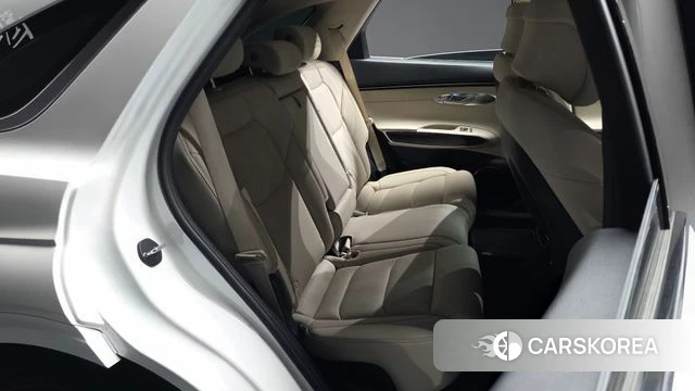 Genesis GV70 2023 Белый из Кореи, фото 2