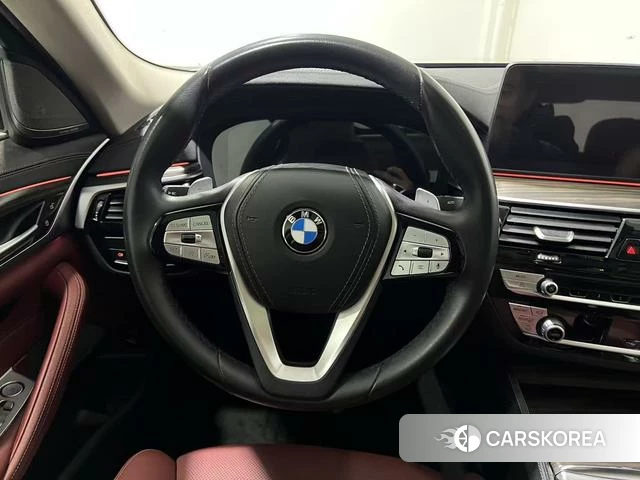 BMW 5 series 2022 Черный из Китая, фото 2