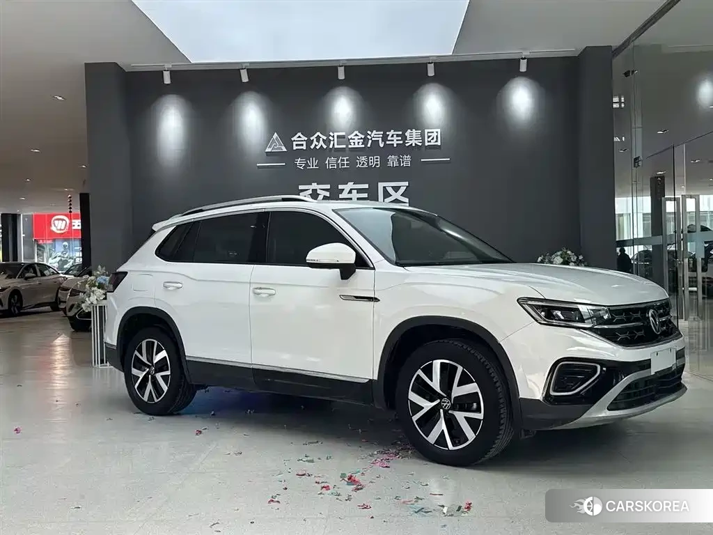 Volkswagen Tayron 2024 Белый из Китая, фото 2