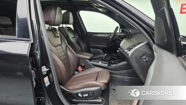 BMW X3 (G01) 2018 Черный из Кореи, фото 2