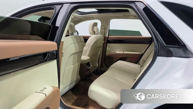 Hyundai Grandeur Hybrid (GN7) 2024 Белый из Кореи, фото 2