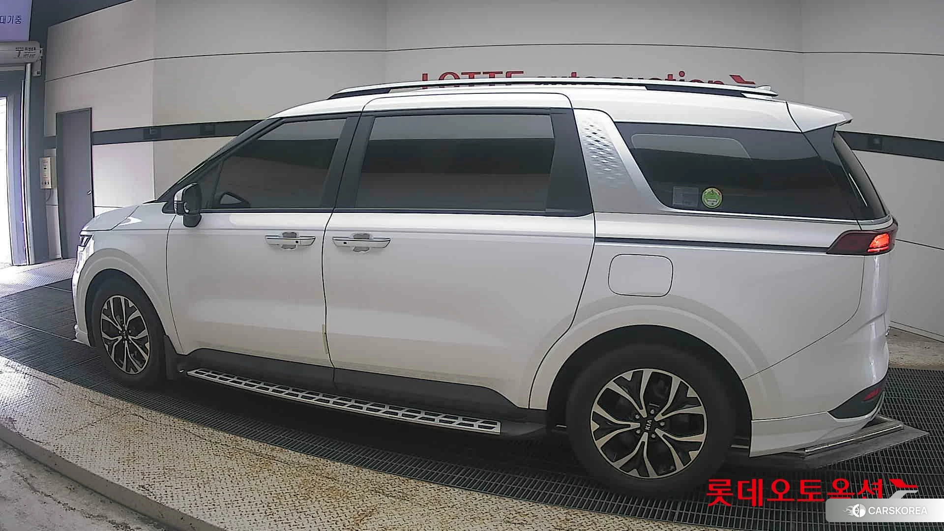Kia Carnival 2021 Белый из Кореи, фото 2