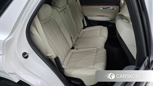 Genesis GV70 2024 Белый из Кореи, фото 2