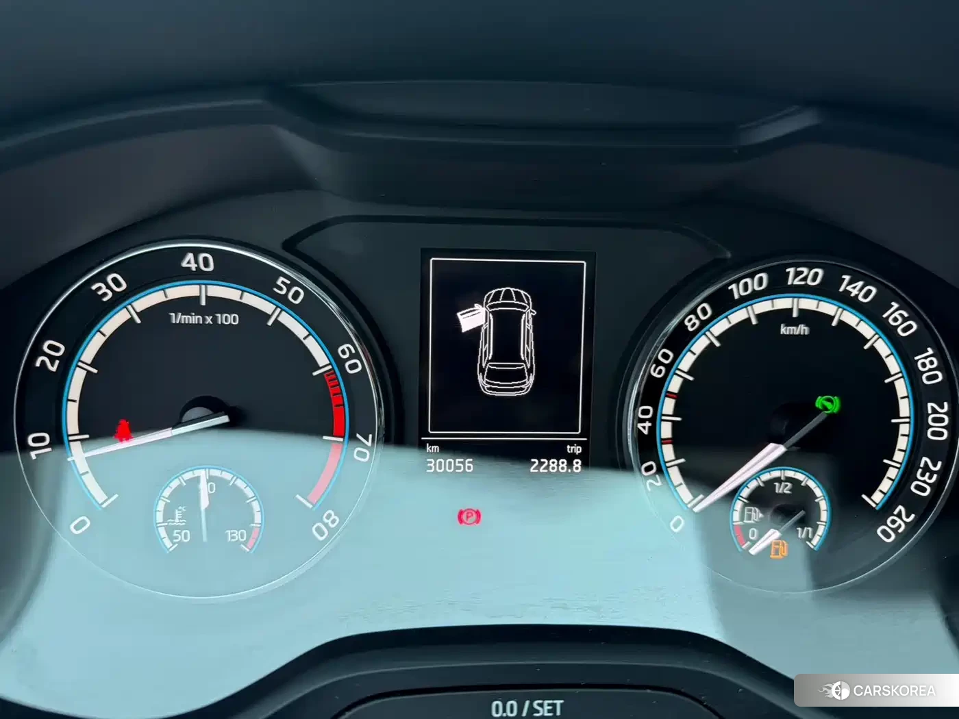 Skoda Karoq 2022 Белый из Китая, фото 2