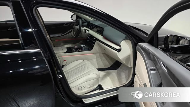 Genesis G80 (RG3) 2025 Черный из Кореи, фото 2